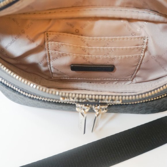 Michael Kors Kenly Small Waist Fanny Pack Crossbody Belt Bag MK Navy Admiral - Picture 6 of 10